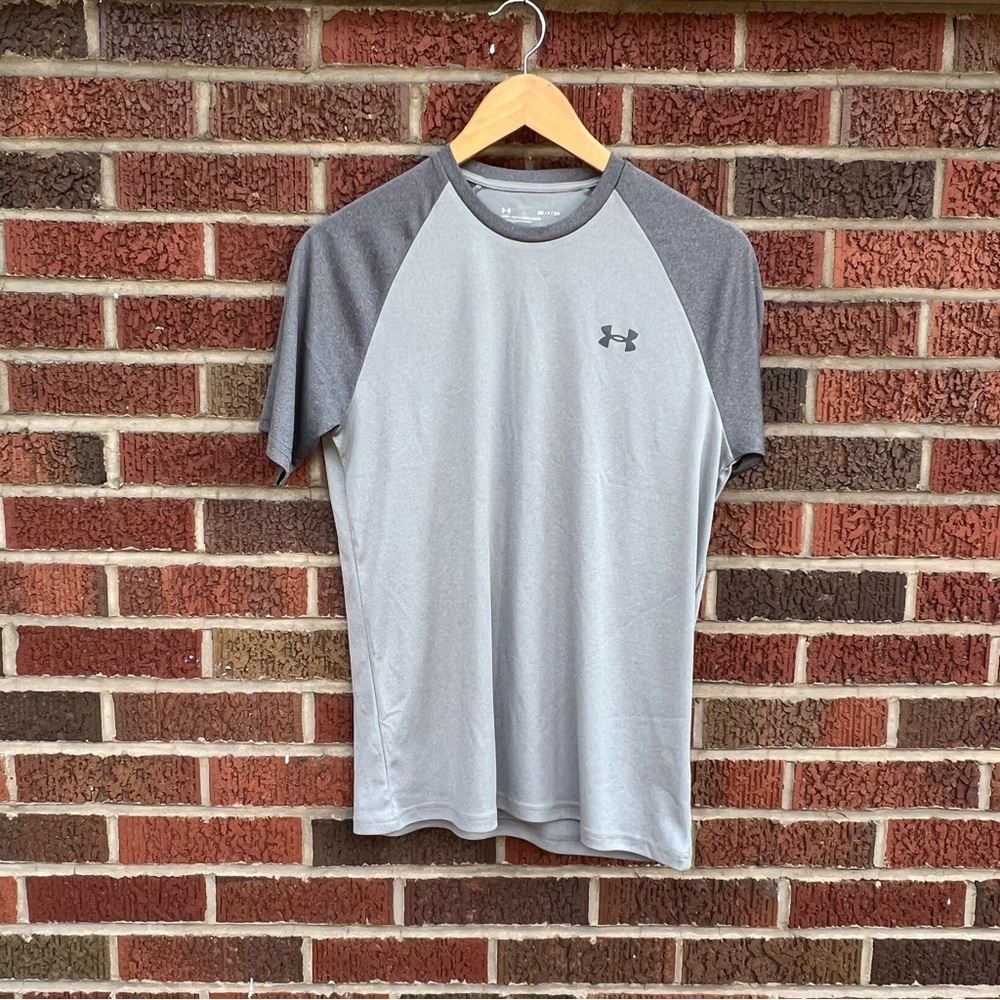 Under Armour Light Gray and Dark Gray Athletic Short Sleeve Shirt